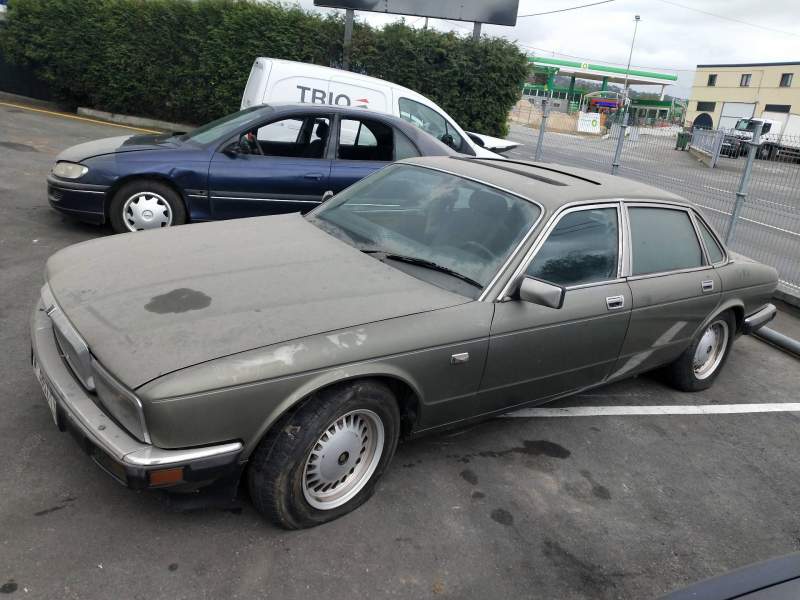 JAGUAR XJ6/12
