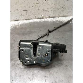 MOTOR CIERRE CENTRALIZADO DELANTERO DERECHO 4P 2001