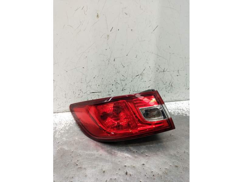 Recambio de piloto trasero izquierdo para renault clio iv (bh_) 1.5 dci 90 referencia OEM IAM   2012