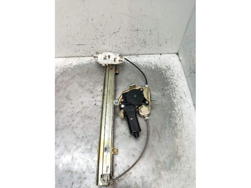 Recambio de elevalunas delantero derecho para hyundai atos (mx) 1.1 referencia OEM IAM 8240205520 5P 