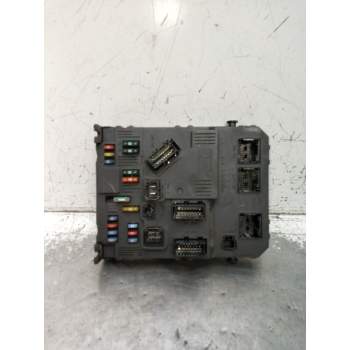 CAJA RELES / FUSIBLES 9657999780 BSIE0200 2004