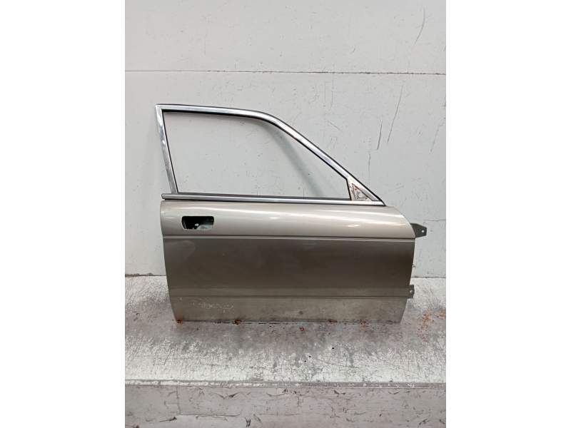 Recambio de puerta delantera derecha para jaguar xj6/12 3.6 sovereign / kat referencia OEM IAM  4P 1986