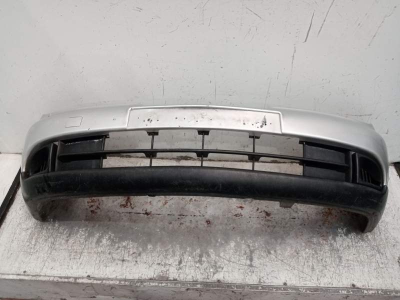 Recambio de paragolpes delantero para nissan primera hatchback (p11) 2.0 td referencia OEM IAM   