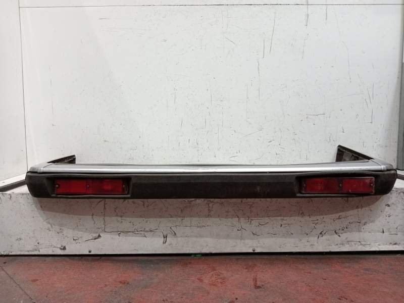 Recambio de paragolpes trasero para jaguar xj6/12 3.6 sovereign / kat referencia OEM IAM   1986