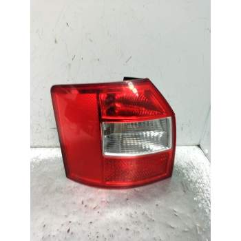 PILOTO TRASERO IZQUIERDO 8E994509512S 2001