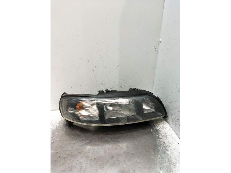 Recambio de faro derecho para volvo s60 i (384) d5 referencia OEM IAM 89007860 8693578 2000