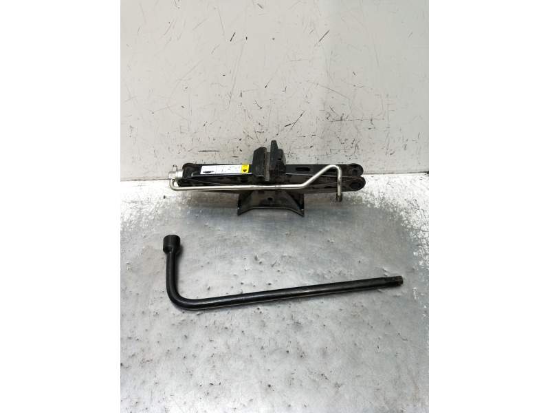 Recambio de gato para ford transit courier b460 furgón/monospace 1.5 tdci referencia OEM IAM   2014