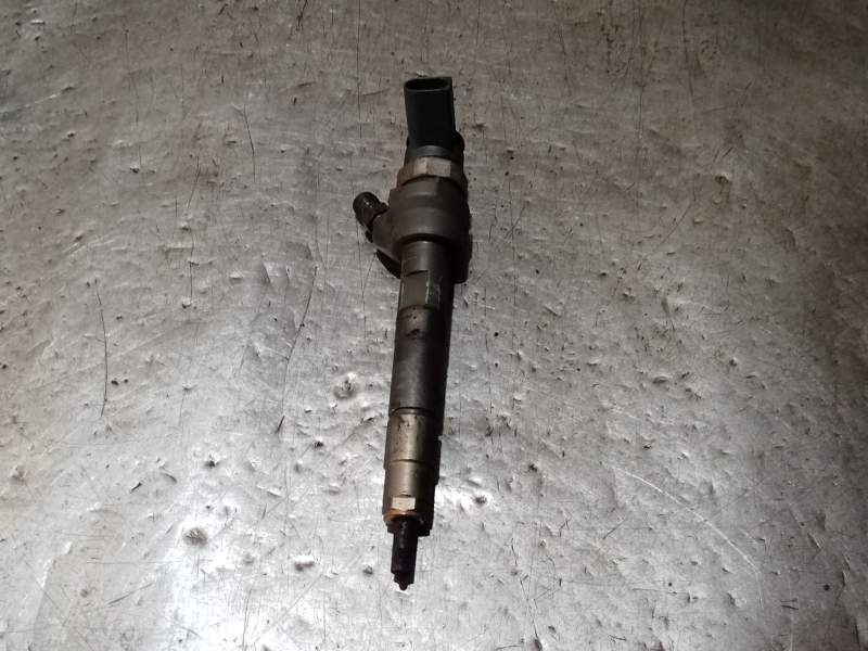 Recambio de inyector para bmw 3 (e90) 318 d referencia OEM IAM 0445110289 779844605 