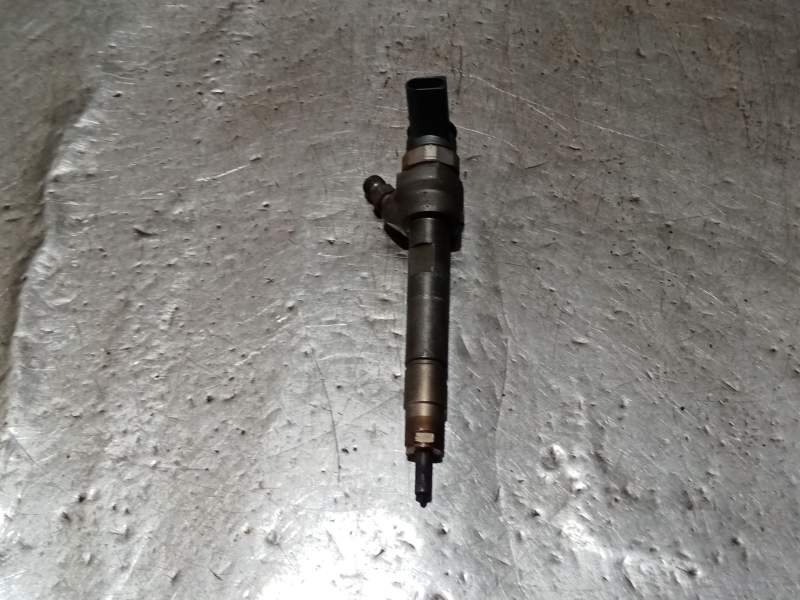 Recambio de inyector para bmw 3 (e90) 318 d referencia OEM IAM 0445110289 779844605 
