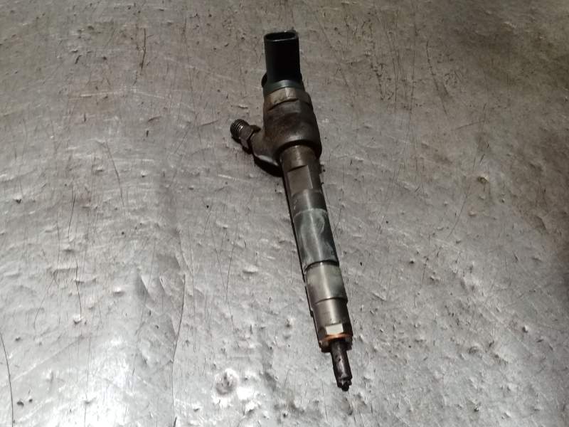 Recambio de inyector para bmw x1 (e84) sdrive 18 d referencia OEM IAM 0445110601 779844606 