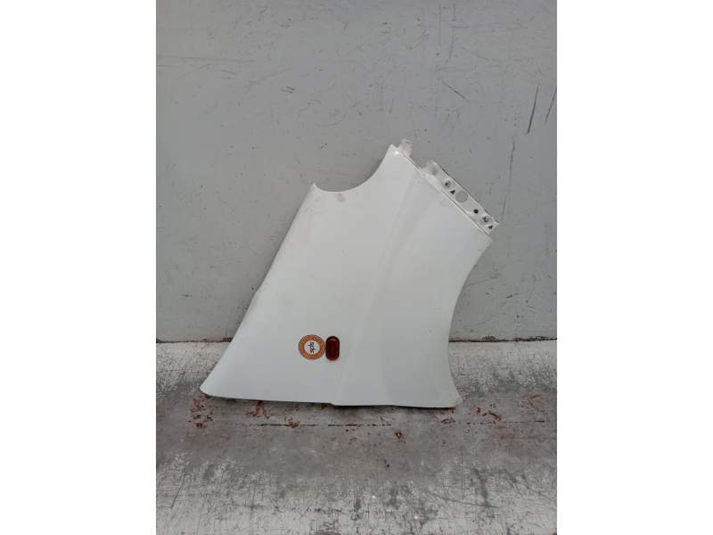 Recambio de aleta delantera derecha para opel vivaro a furgoneta (x83) 2.0 cdti (f7) referencia OEM IAM   