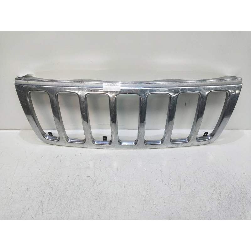 Recambio de rejilla delantera para jeep gr.cherokee (wj/wg) 3.1 td cat referencia OEM IAM   