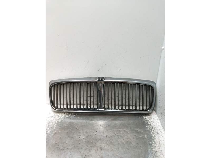 Recambio de rejilla delantera para jaguar xj6/12 3.6 sovereign / kat referencia OEM IAM   1986