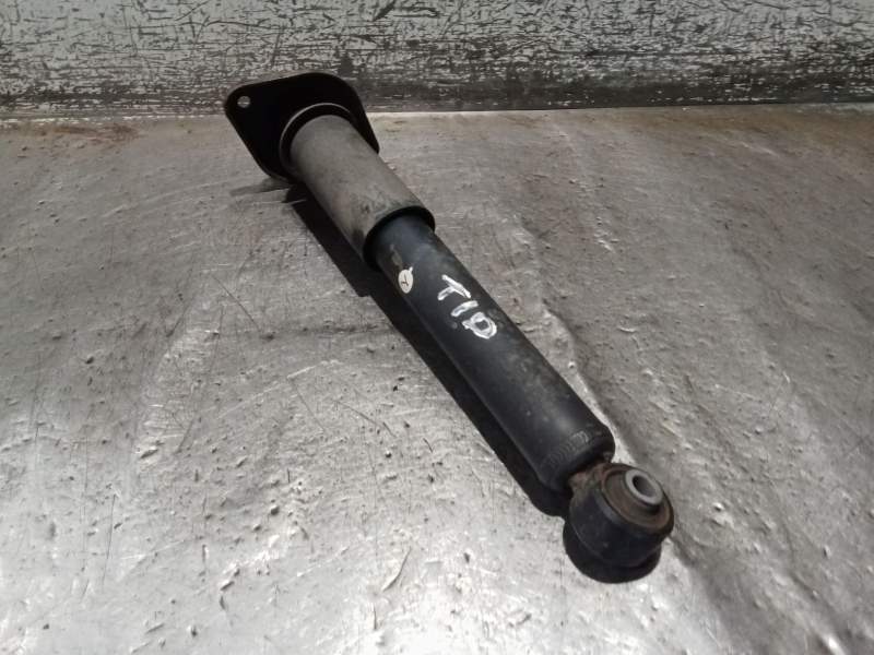 Recambio de amortiguador trasero derecho para nissan murano (z50) básico referencia OEM IAM   