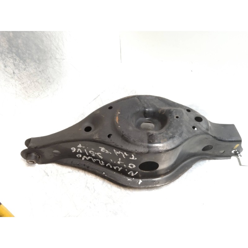 Recambio de brazo suspension inferior trasero izquierdo para nissan murano (z50) 3.5 v6 cat referencia OEM IAM   