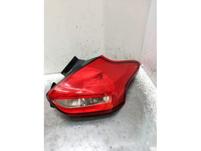 Recambio de piloto trasero derecho para ford focus iii 1.0 ecoboost referencia OEM IAM   2014