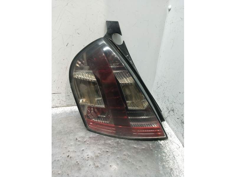 Recambio de piloto trasero izquierdo para fiat stilo (192_) 1.9 jtd (192_xe1a) referencia OEM IAM   