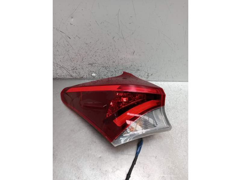 Recambio de piloto trasero izquierdo para toyota auris (_e18_) 1.4 d-4d (nde180_) referencia OEM IAM   
