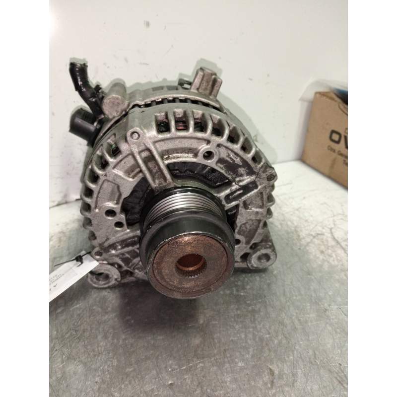 Recambio de alternador para citroën c6 básico referencia OEM IAM 0121715001  