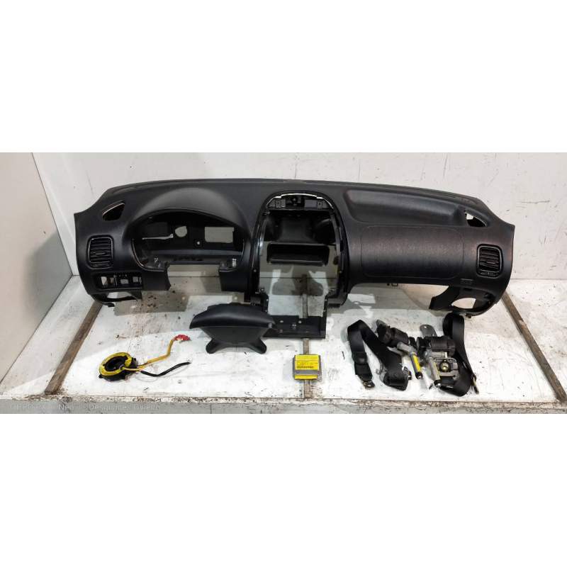 Recambio de kit airbag para mitsubishi carisma berlina 5 (da0) 1900 di-d elegance referencia OEM IAM   1999