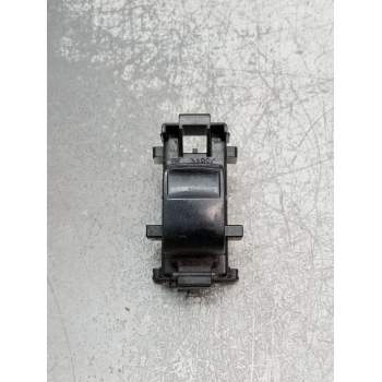 MANDO ELEVALUNAS DELANTERO DERECHO 8292R62 2012