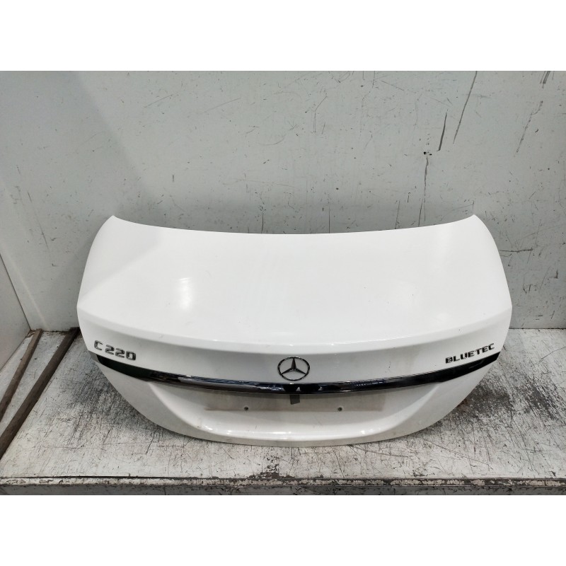 Recambio de tapa maletero para mercedes clase c (w205) lim. referencia OEM IAM   4P