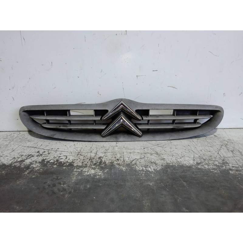 Recambio de rejilla delantera para citroën saxo 1.5 diesel referencia OEM IAM 9636012877  99