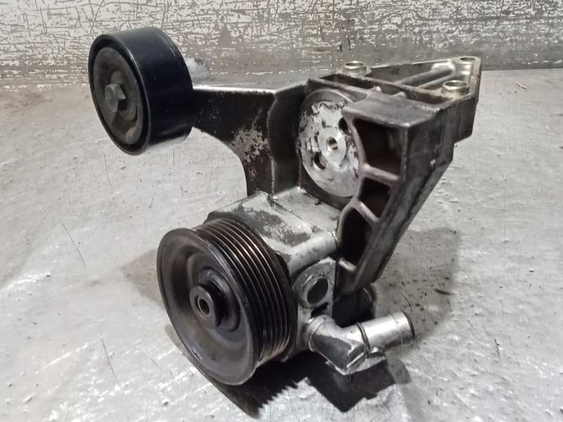 Recambio de bomba direccion para iveco daily vi furgoneta 33s13, 35s13, 35c13 referencia OEM IAM 504385414  