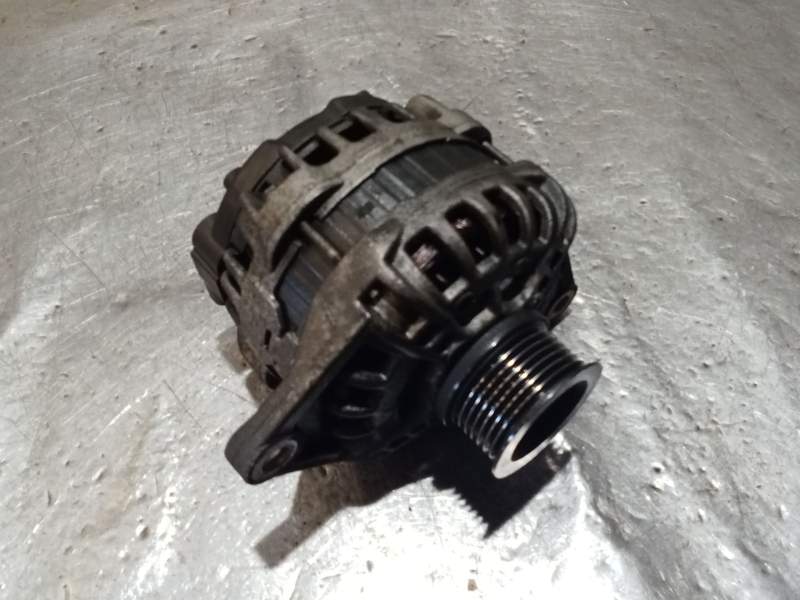 Recambio de alternador para iveco daily vi furgoneta 33s13, 35s13, 35c13 referencia OEM IAM 5801580927  150A