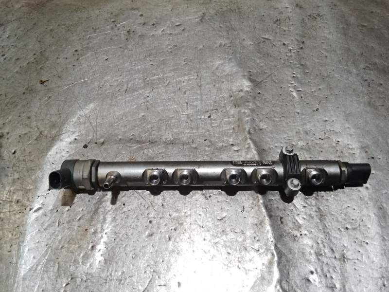 Recambio de rampa inyectora para bmw x1 (e84) sdrive 18 d referencia OEM IAM 0445214182 780912704 652378L1 