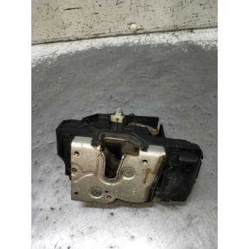 MOTOR CIERRE CENTRALIZADO DELANTERO DERECHO 4P 2008