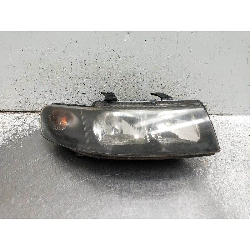 Recambio de faro derecho para seat toledo (1m2) referencia OEM IAM 1M1941016  