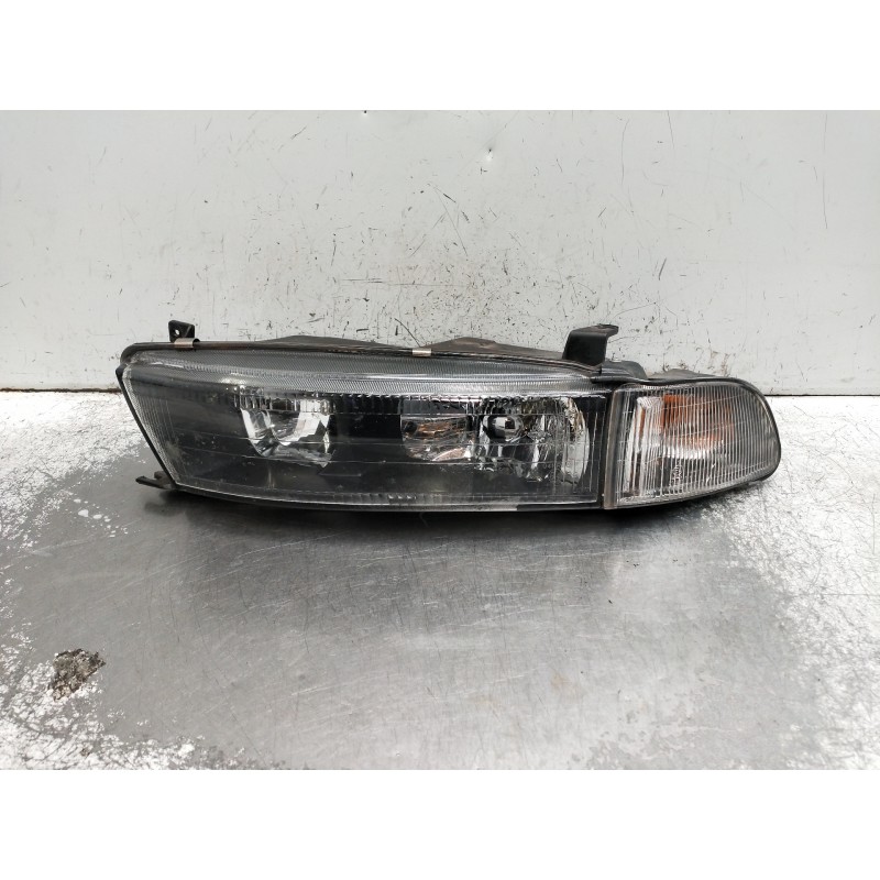 Recambio de faro izquierdo para mitsubishi galant berlina (ea0) referencia OEM IAM   