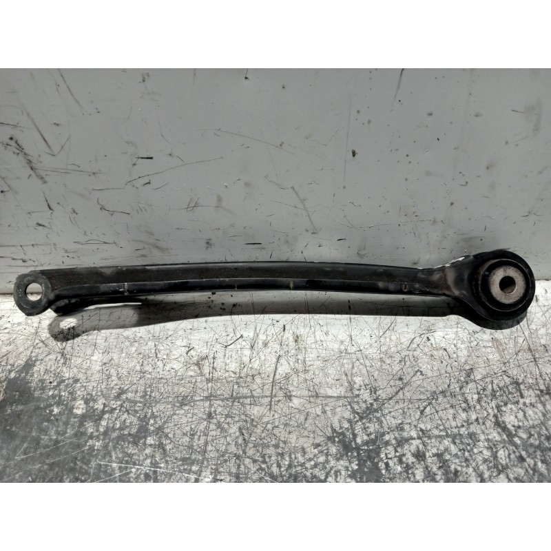 Recambio de brazo suspension inferior trasero derecho para mercedes clase c (w205) lim. referencia OEM IAM A2043521205  