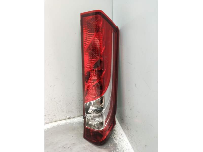 Recambio de piloto trasero derecho para iveco daily vi furgoneta 33s13, 35s13, 35c13 referencia OEM IAM   2014
