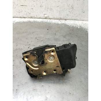MOTOR CIERRE CENTRALIZADO DELANTERO DERECHO 3P 2001