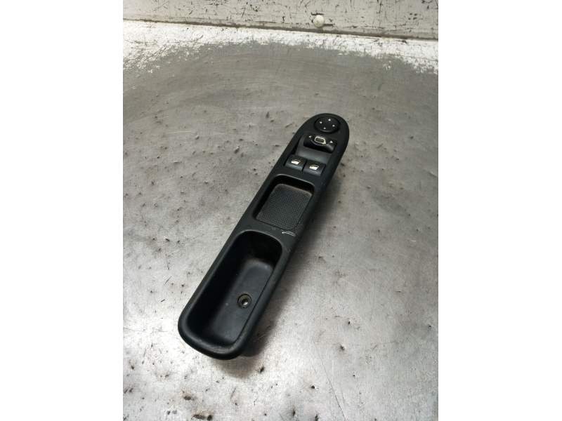 Recambio de mando elevalunas delantero izquierdo para peugeot 307 (3a/c) 1.6 16v referencia OEM IAM  3P 2001