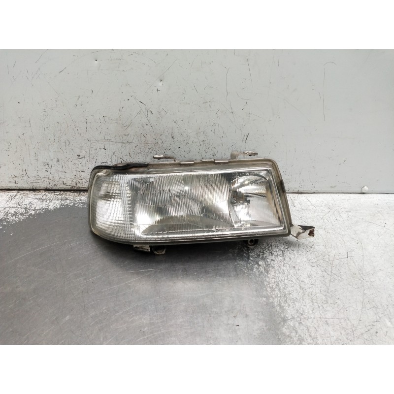 Recambio de faro derecho para audi coupe (8b3) referencia OEM IAM 13883800  