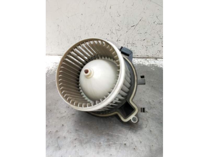 Recambio de motor calefaccion para iveco daily vi furgoneta 33s13, 35s13, 35c13 referencia OEM IAM   2014