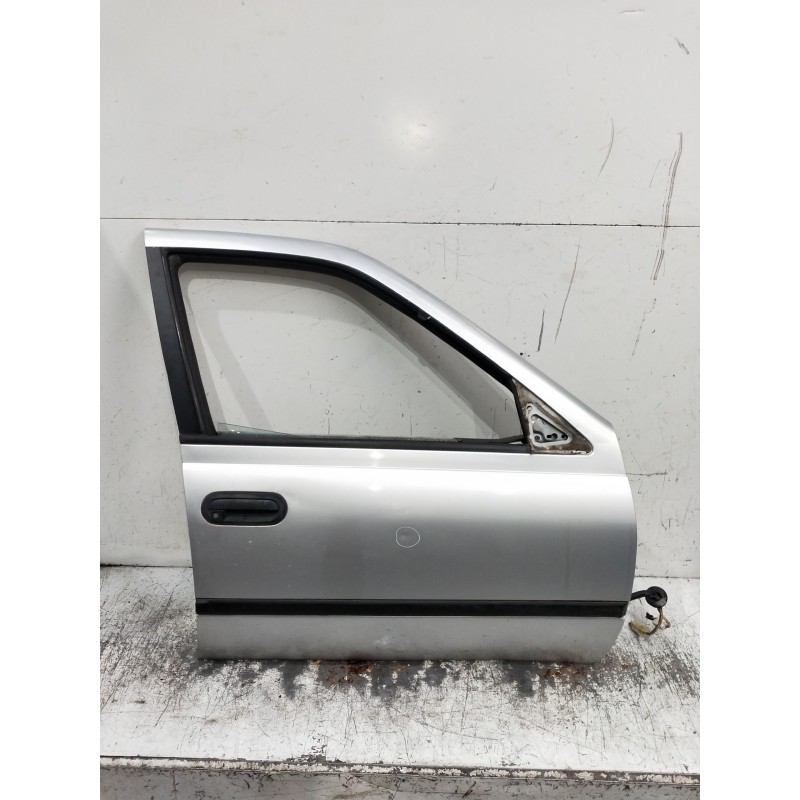 Recambio de puerta delantera derecha para nissan sunny berlina (n14) referencia OEM IAM   4P