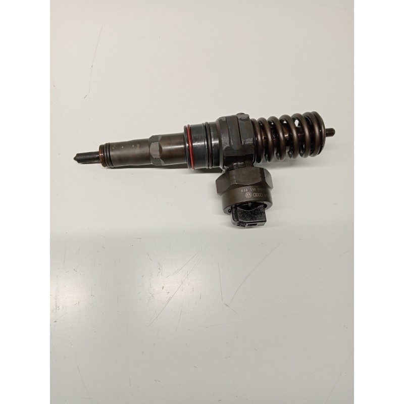 Recambio de inyector para audi a4 avant (b5) 1.9 tdi referencia OEM IAM 0414720007 038130073F BOSCH