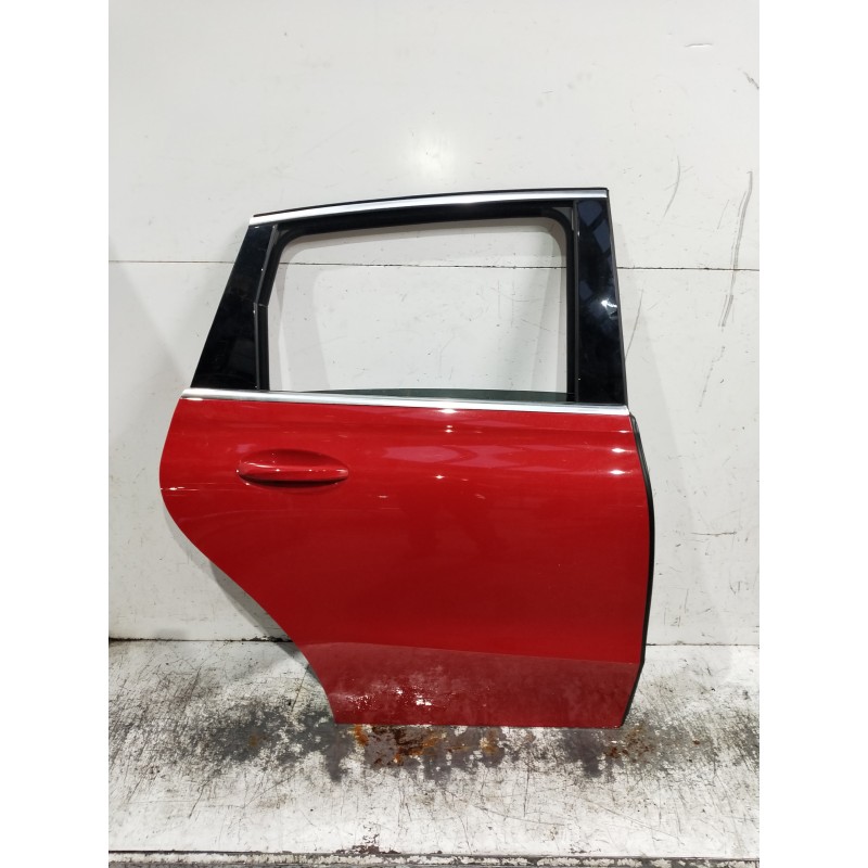 Recambio de puerta trasera derecha para mercedes clase b (w247) b 200 d referencia OEM IAM   5P