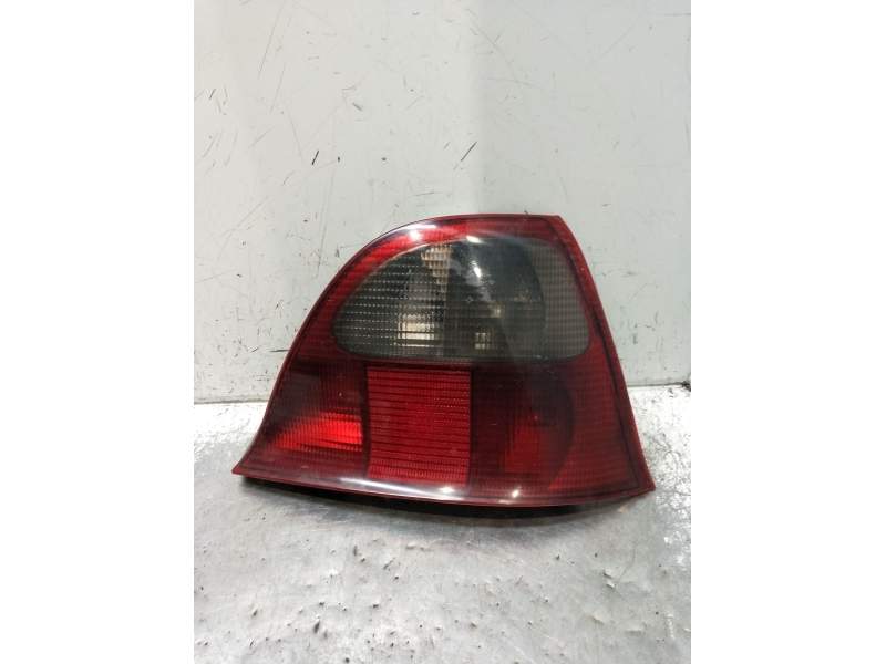 Recambio de piloto trasero derecho para mg zr 2.0 td referencia OEM IAM   2001