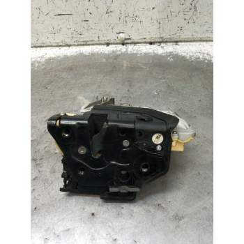 MOTOR CIERRE CENTRALIZADO TRASERO DERECHO 3C4B39016A 4P 2005