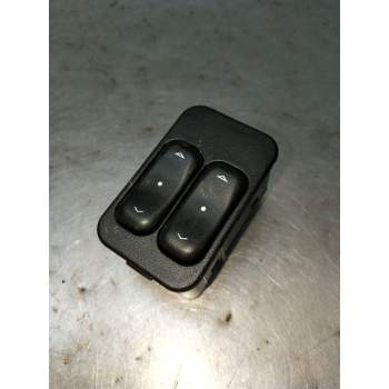 MANDO ELEVALUNAS DELANTERO IZQUIERDO 13393201 5P 1998