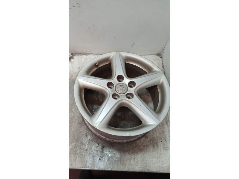 Recambio de juego llantas para toyota corolla verso (e12) referencia OEM IAM 7J17CH  