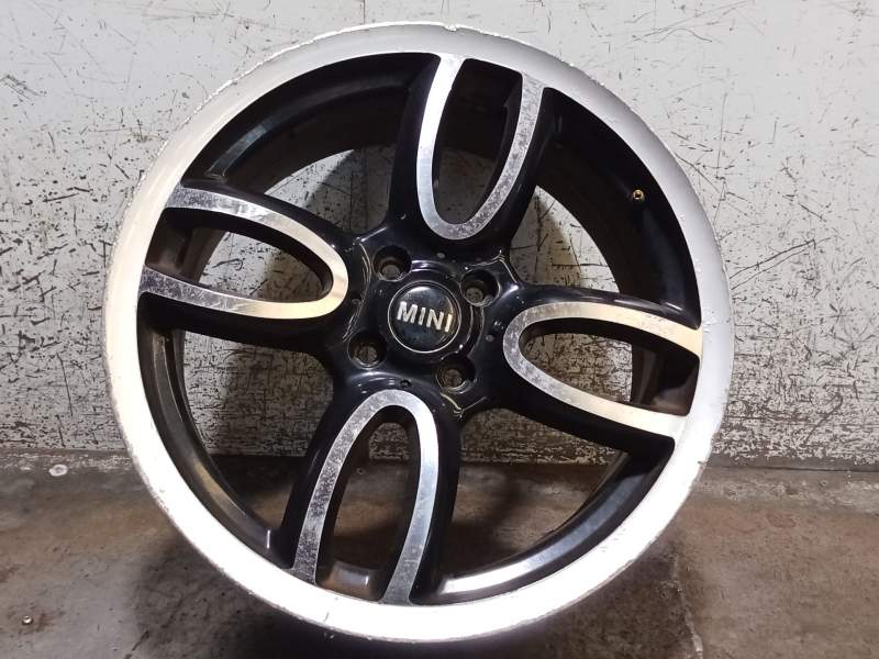 Recambio de llanta para mini mini (r50, r53) one referencia OEM IAM 4009 17X7J  VER FOTOS