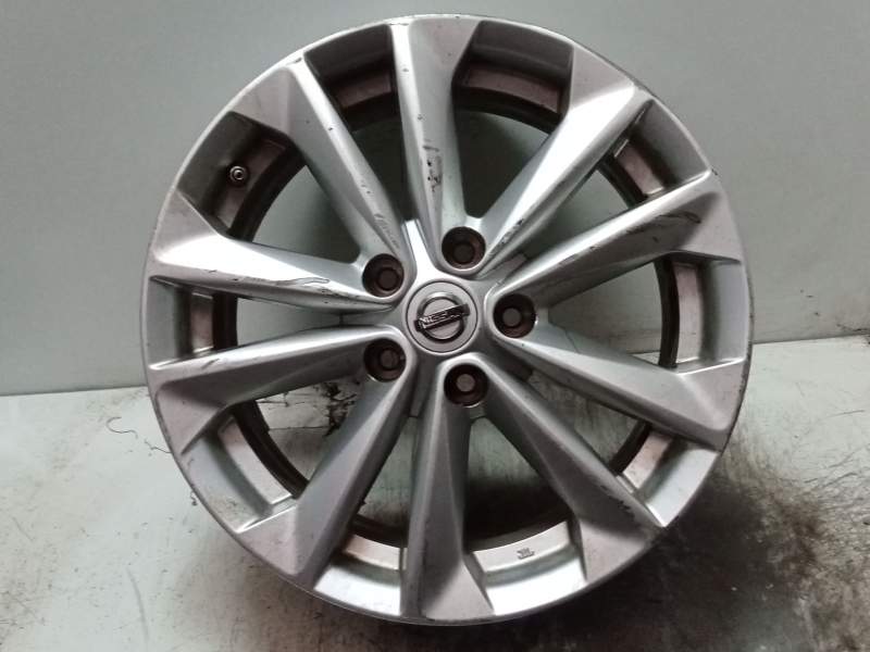 Recambio de llanta para nissan qashqai ii (j11, j11_) 1.5 dci referencia OEM IAM 17X7J MB93 CMS753 RAYADA