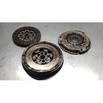 KIT EMBRAGUE 323058610 17CDTI 2004