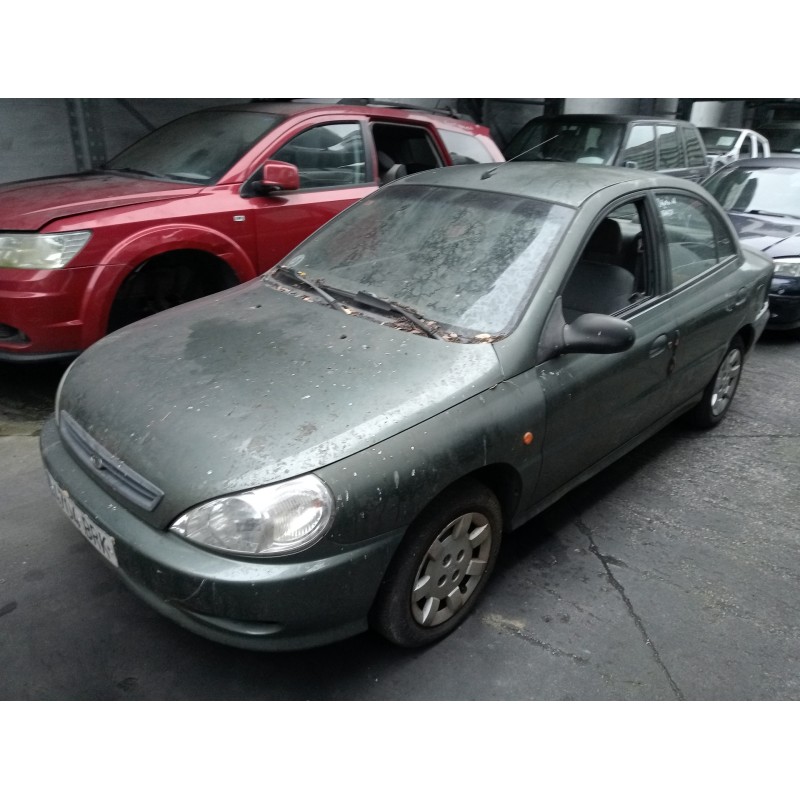 kia rio del año 2001